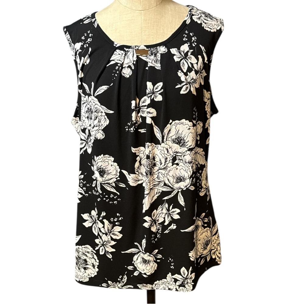 Sleeveless Floral Blouse Size L Black White Pleated Neck NWT